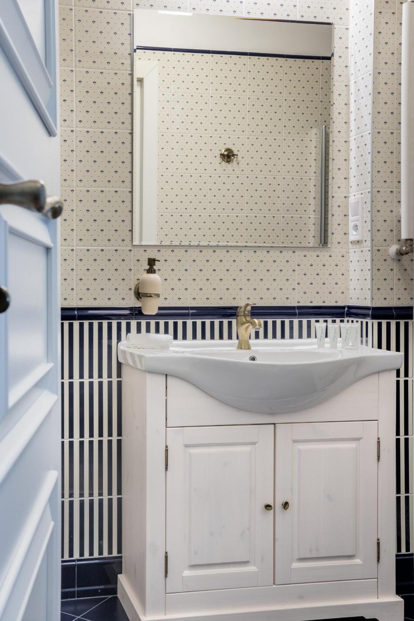 Apartment Beautiful For 4 People In Cracow By Renters Krakau